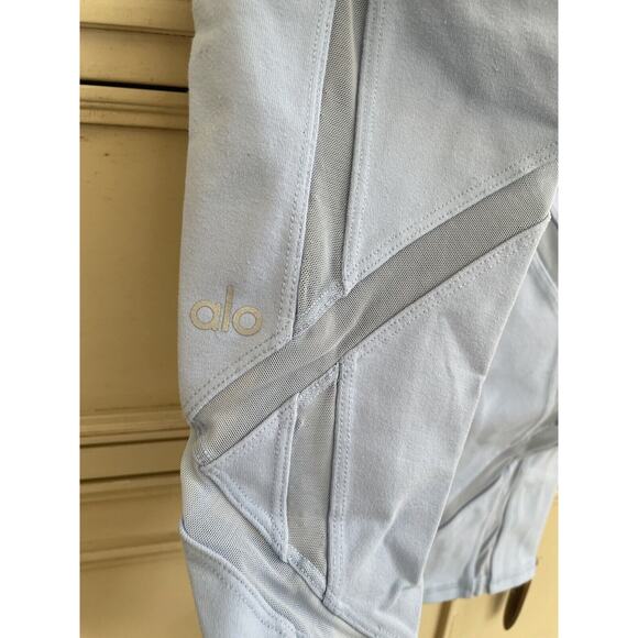 Alo Yoga Criss Cross Mesh Cut Outs Capri Leggings Light Blue XS - Picture 5 of 7